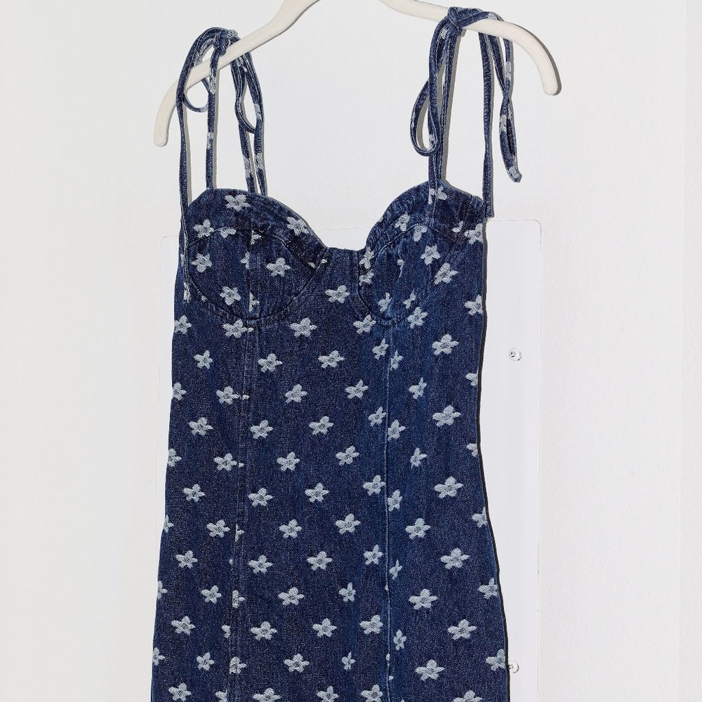 Fashion Nova: Daisy Denim Mini Dress - XS